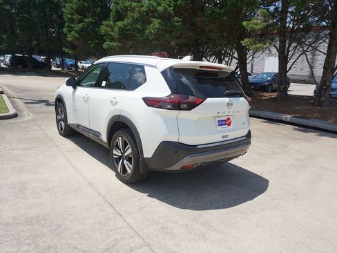 Used 2023 Nissan Rogue SL w/ SL Premium Package FWD image 19