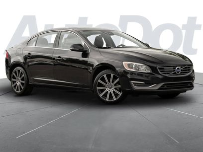Used 2017 Volvo S60 T5 Inscription Platinum w/ Climate Package