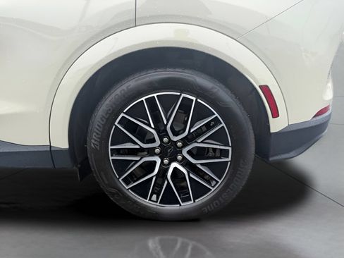 Certified 2025 Ford Mustang Mach-E Premium AWD/4WD image 13