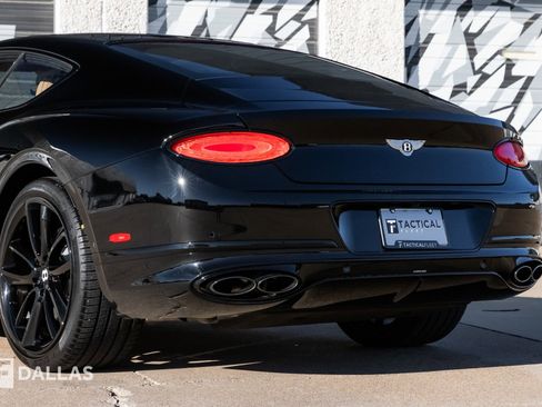 Used 2023 Bentley Continental GT V8 image 12