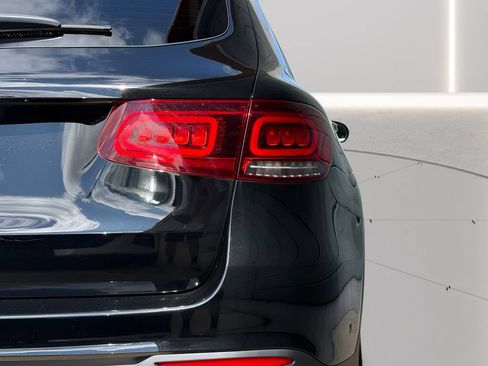 Used 2022 Mercedes-Benz GLC 300 w/ Premium Package Lite image 35