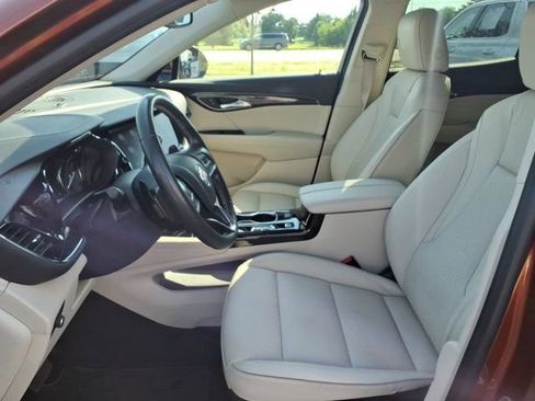 Used 2021 Buick Envision Essence AWD/4WD image 24