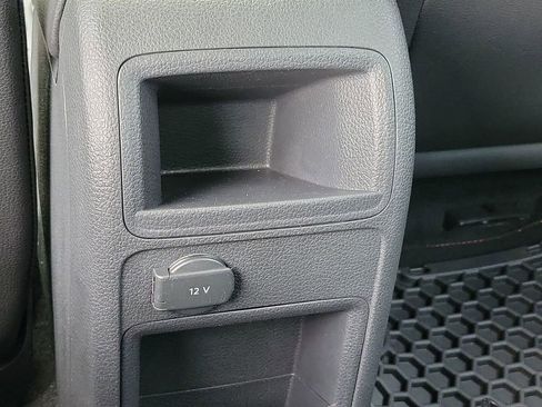 Used 2018 Volkswagen Jetta GLI image 25