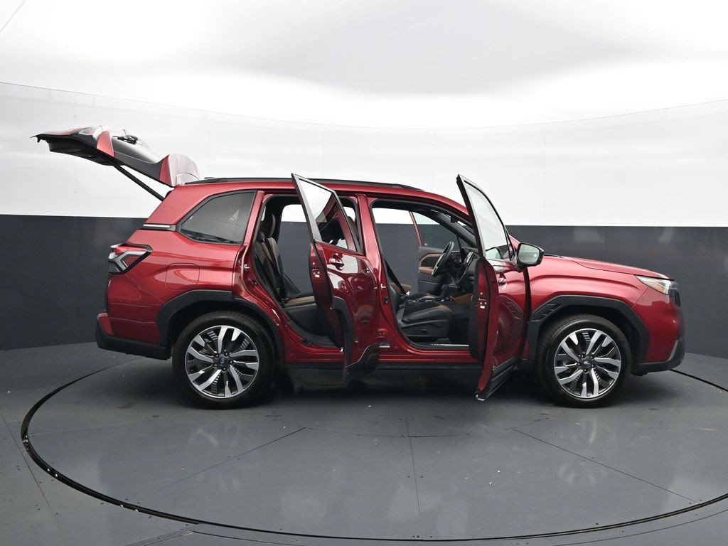 Used 2026 Subaru Forester Touring AWD/4WD image 43