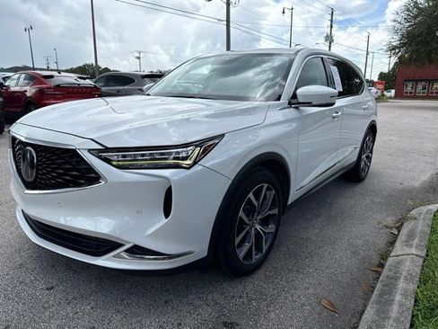 Used 2023 Acura MDX w/ Technology Package FWD image 3