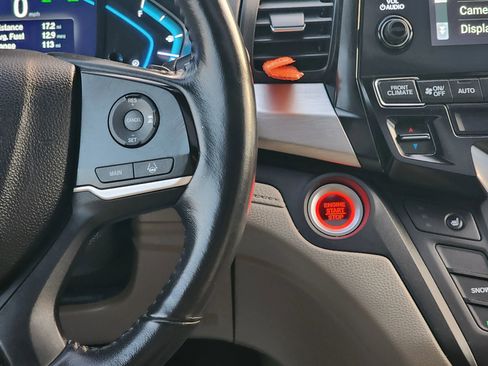 Used 2018 Honda Odyssey EX-L image 13