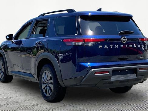Used 2025 Nissan Pathfinder SV AWD/4WD image 4