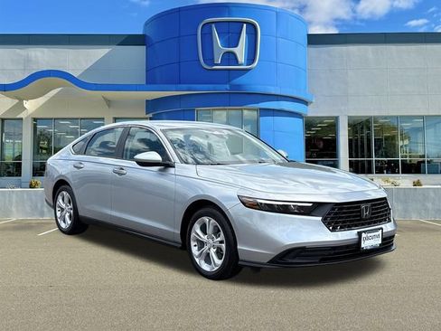 Used 2025 Honda Accord LX image 1