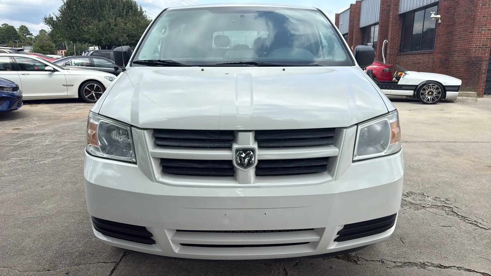 Used 2010 Dodge Grand Caravan SE w/ Climate Group FWD image 8