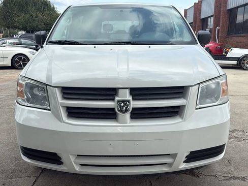Used 2010 Dodge Grand Caravan SE w/ Climate Group FWD image 8
