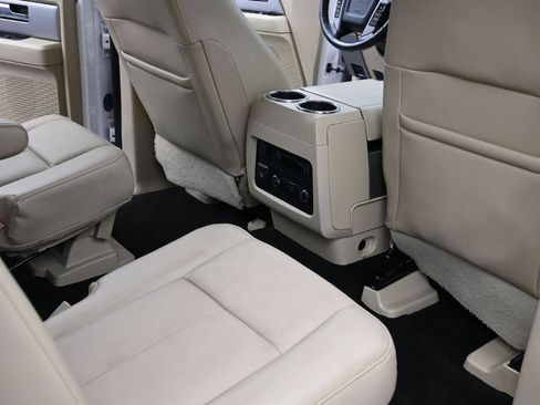 Used 2015 Ford Expedition EL Limited w/ Equipment Group 301A AWD/4WD image 10