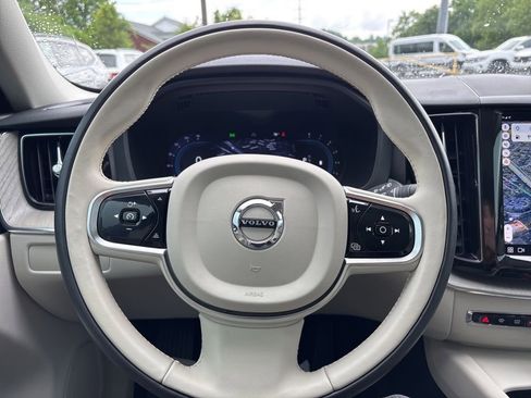 Used 2023 Volvo XC60 B5 Plus w/ Climate Package FWD image 14