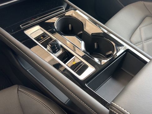 New 2026 Volkswagen Atlas SE image 39