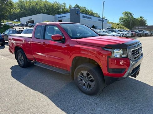Certified 2025 Nissan Frontier SV AWD/4WD image 7