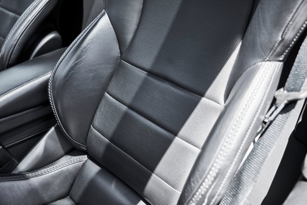 Used 2023 McLaren GT RWD image 46