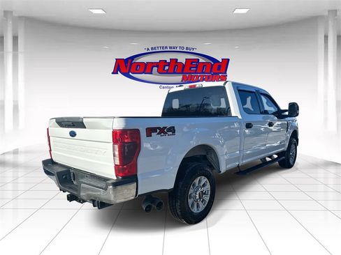 Used 2022 Ford F250 XLT w/ FX4 Off-Road Package image 3