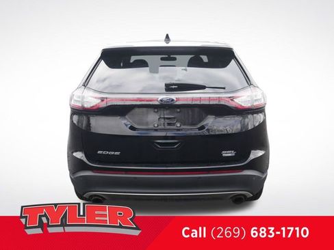 Used 2018 Ford Edge SEL w/ Equipment Group 201A AWD/4WD image 7