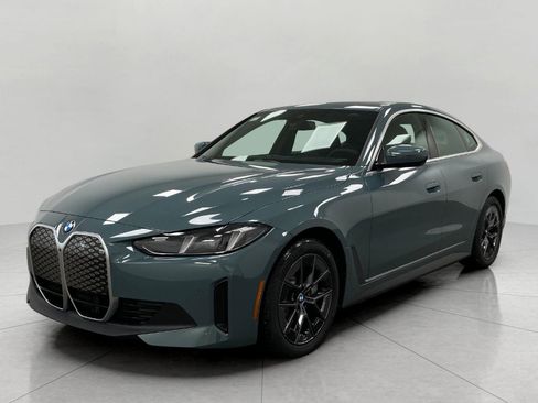 New 2026 BMW i4 xDrive40i w/ Premium Package AWD/4WD image 9