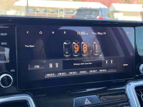 Used 2021 Kia Sorento SX AWD/4WD image 25