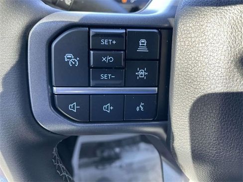 New 2026 Ford F250 Lariat w/ Black Appearance Package image 17