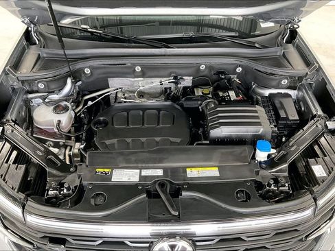 Used 2024 Volkswagen Atlas Cross Sport SEL Premium R-Line AWD/4WD image 29