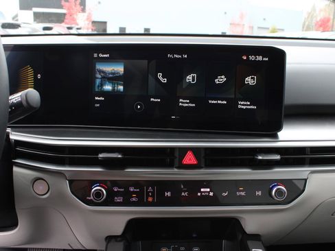 New 2026 Kia Sorento S w/ S Panoramic Sunroof Package image 17