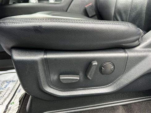 Used 2020 Ford Expedition XLT w/ Equipment Group 202A image 12