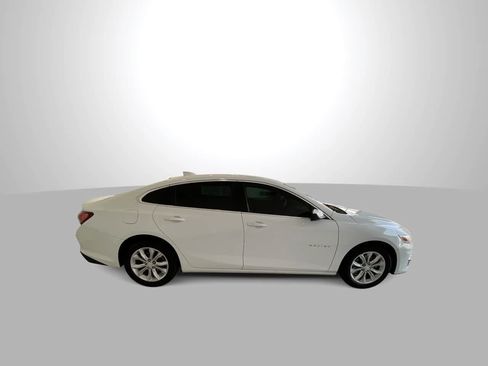 Used 2021 Chevrolet Malibu LT FWD image 9