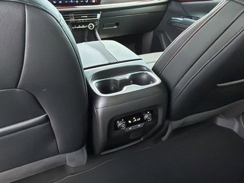 Used 2025 Chevrolet Traverse Z71 w/ Driver Confidence Package AWD/4WD image 21