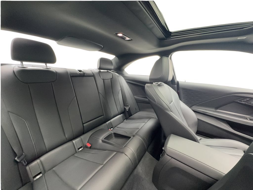 Used 2025 BMW 230i Coupe RWD image 30