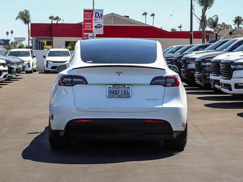 Used 2023 Tesla Model Y Performance AWD/4WD image 5