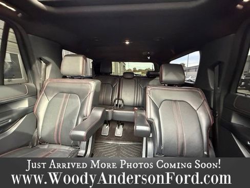 Used 2022 Ford Expedition Max Limited RWD image 8