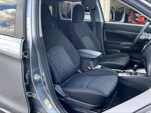 Used 2024 Mitsubishi Outlander Sport ES AWD/4WD image 7