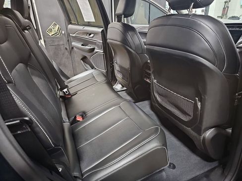 Certified 2023 Jeep Grand Cherokee Limited w/ Luxury Tech Group II image 11