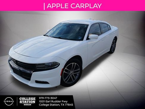 Used 2019 Dodge Charger SXT image 6