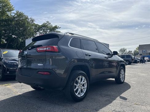 Used 2014 Jeep Cherokee Latitude w/ Comfort/Convenience Group AWD/4WD image 4