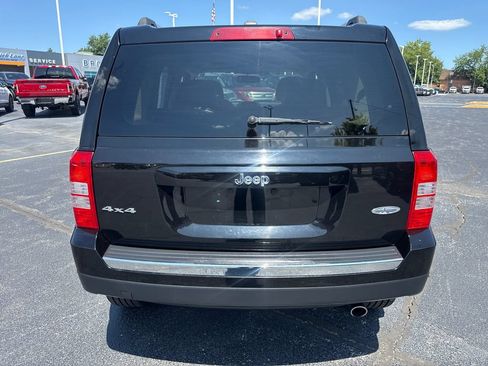 Used 2016 Jeep Patriot High Altitude AWD/4WD image 7