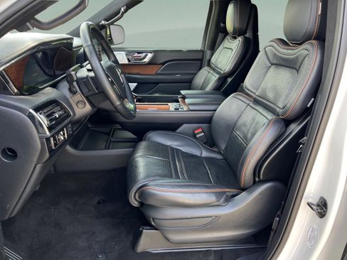 Certified 2024 Lincoln Navigator L Black Label AWD/4WD image 21