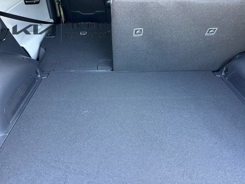 Certified 2024 Kia Niro Wave FWD image 15