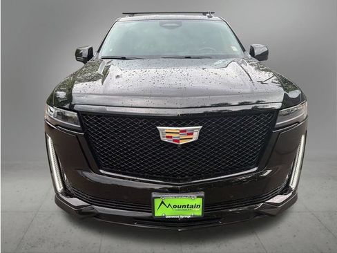 Used 2023 Cadillac Escalade ESV Sport AWD/4WD image 8
