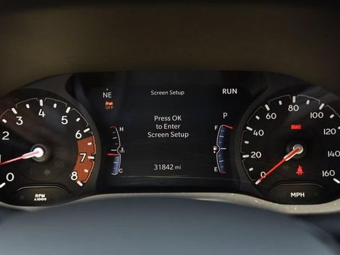 Used 2025 Jeep Compass Trailhawk AWD/4WD image 12