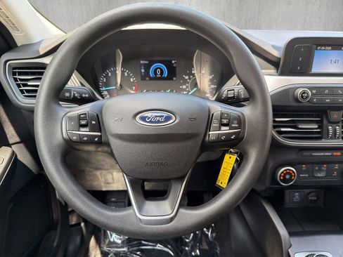 Used 2022 Ford Escape S AWD/4WD image 12