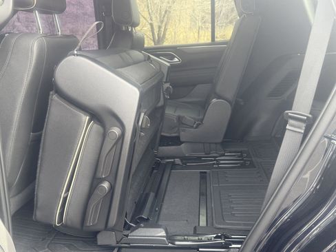 Used 2022 GMC Yukon SLT AWD/4WD image 33