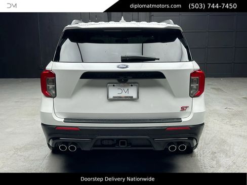 Used 2024 Ford Explorer ST w/ Equipment Group 401A image 5