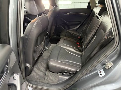 Used 2017 Audi Q5 2.0T Premium AWD/4WD image 11