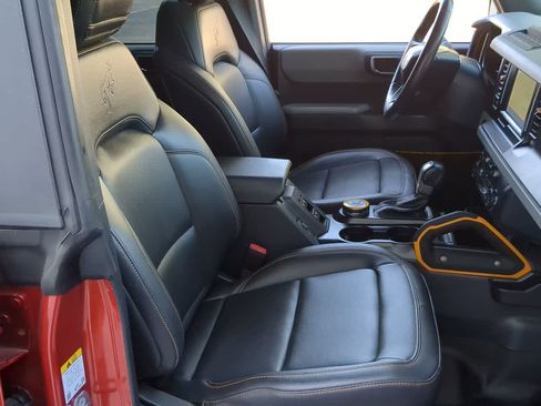 Used 2022 Ford Bronco Badlands w/ Sasquatch Package image 22