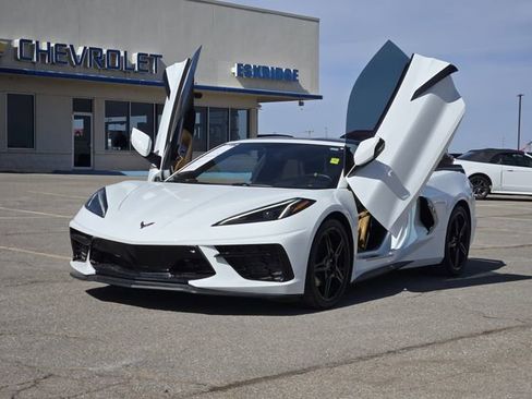 Used 2022 Chevrolet Corvette Stingray Preferred Cpe w/ Chrome Exterior Badge Package image 3