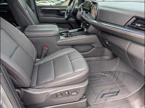 Used 2025 Chevrolet Tahoe RST w/ Comfort Package image 19