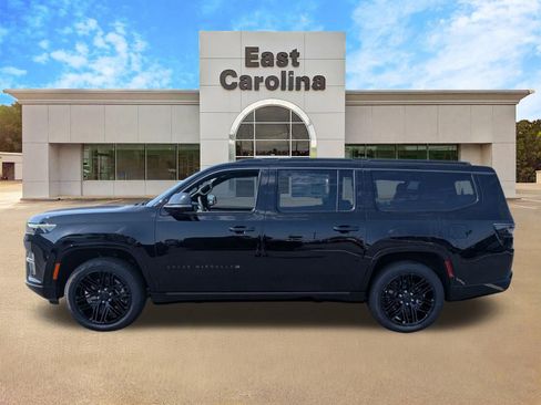 New 2026 Jeep Grand Wagoneer L Limited AWD/4WD image 6