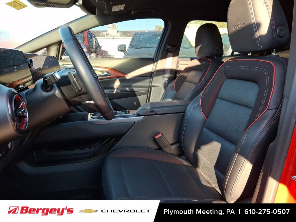 Certified 2024 Chevrolet Equinox EV RS FWD image 15